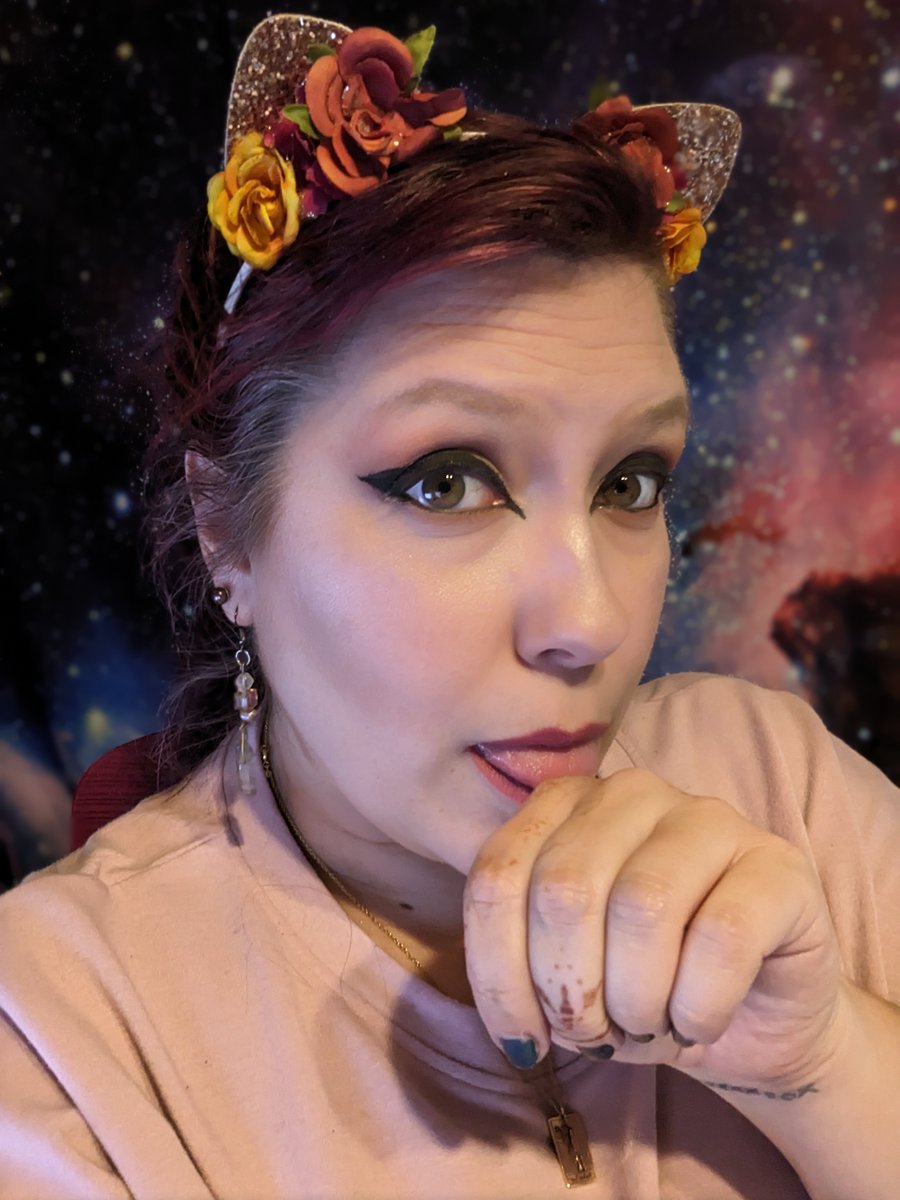 MzHartz's tweet photo. 🔴 LIVE NOW! Back to the meow with some #VampiretheMasquerade #vamily 
https://t.co/qkt7K5e6kj https://t.co/rBdaKks5EY