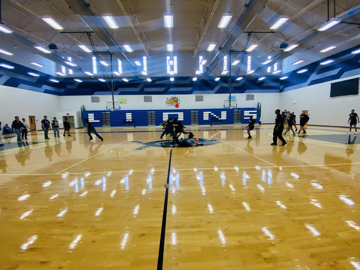 CisClint's tweet photo. Dodgeball with our PIE Unit ! ๐๐ค#weareclint #army #ciselpaso https://t.co/AEgVhKfW8E