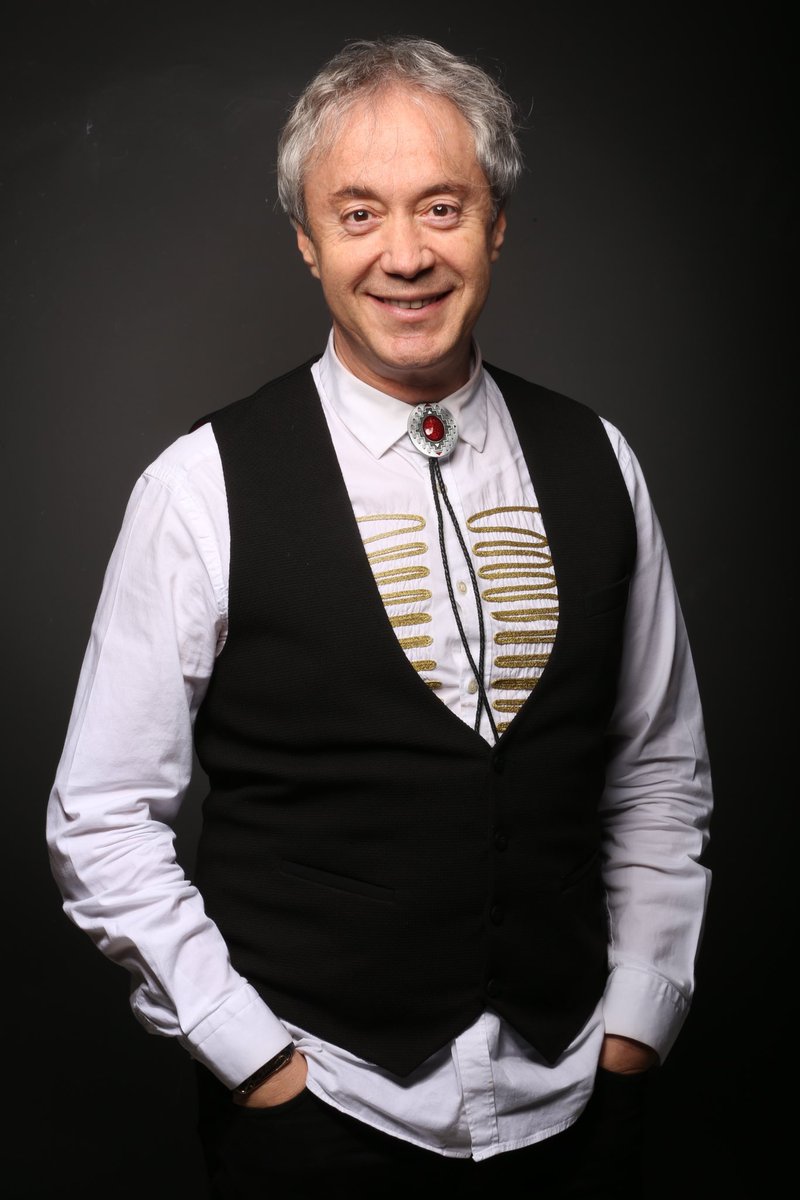 Yaklaşık bir sene önce Goethe’de denk gelmiştik, keşke gidip tanışsaydım. Huzurla gitmiştir umarım #MetinUca