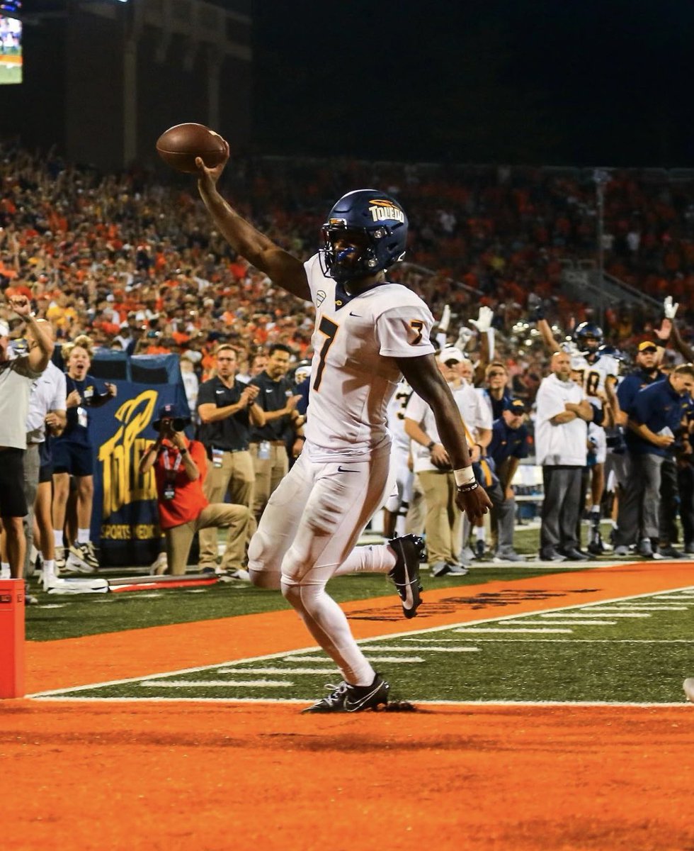 Thank you, <a href="/CoachFlemWR/">RJ Fleming</a>. Blessed to receive an offer from The University of Toledo 🔵🟡🚀 <a href="/ToledoFB/">Toledo Football</a>