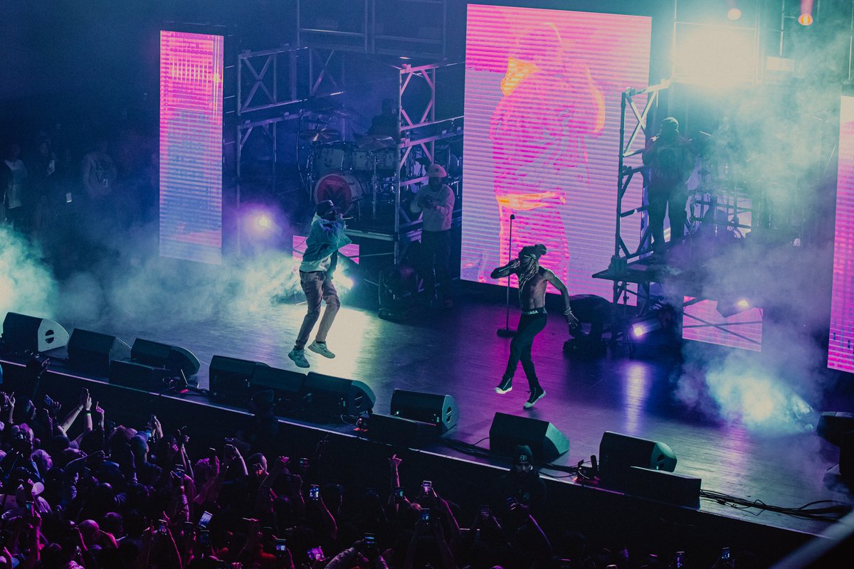 RADIUS HISTORY » That time we witnessed a little <a href="/chancetherapper/">Chance The Rapper</a> magic during our #soldout night with @Liltun

📸: <a href="/alliemischen/">Allie Mischen</a>