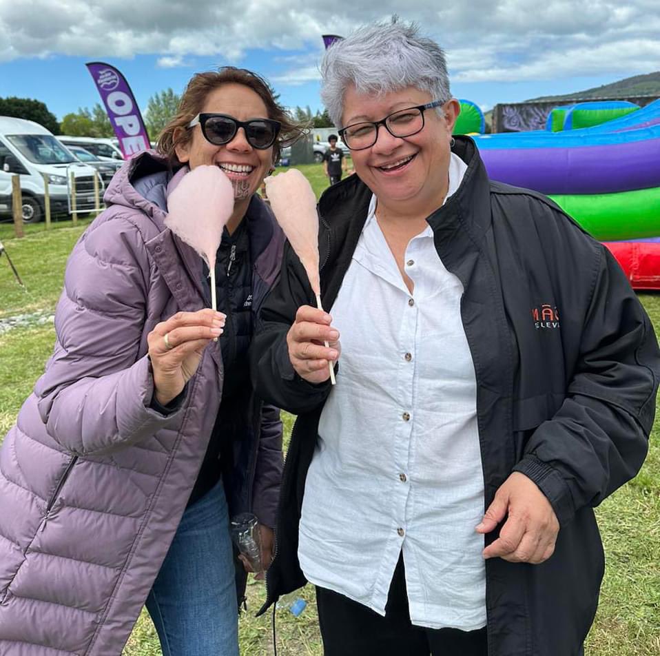LabourMaoriNZ's tweet photo. #IkaroaRāwhiti MP, Cushla Tangaere-Manuel back out connecting with the people. Chucking her tautoko behind an event to give #cyclonegabrielle whānau a great day out & @ her old stomping ground as MC for #NgatiPorou East Coast Rugby Union’s prizegiving #NPEC He wīwī - Nati! #nzpol https://t.co/ixi0oEVRzf