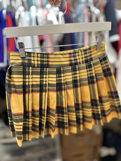I bought another skirt. 😂 https://t.co/Pxnb5ZKs83