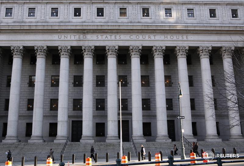 New York lawyer pleads guilty to bribing court employee <a href="/DaveThomas5150/">Dave Thomas</a> reut.rs/47iIMnS