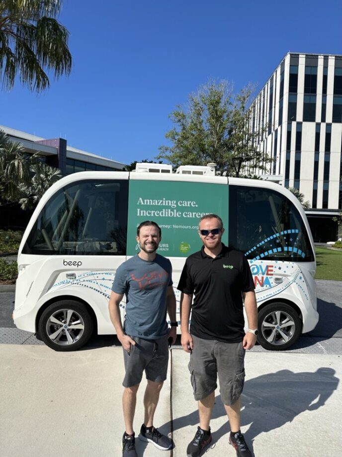 _UFTI's tweet photo. UFTI research at Lake Nona in Orlando, Fla., with @beepAVsolutions works to accurately model #AVshuttle trajectories to optimize traffic operations, and to continue to ensure safe and comfortable trips for all users.
@UFexplore @UFWertheim
More at https://t.co/eyO4ox7uIO https://t.co/xnwdGwulVa