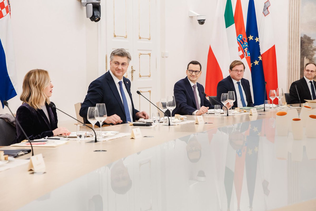 🇵🇱🇭🇷 Today PM @MorawieckiM takes part in an informal meeting of leaders of European Union countries in #Zagreb. Main topics of discussion: ✅ EU Strategic Agenda for 2024–2029, ✅ key challenges for 🇪🇺, ✅ financing objectives of common budget.