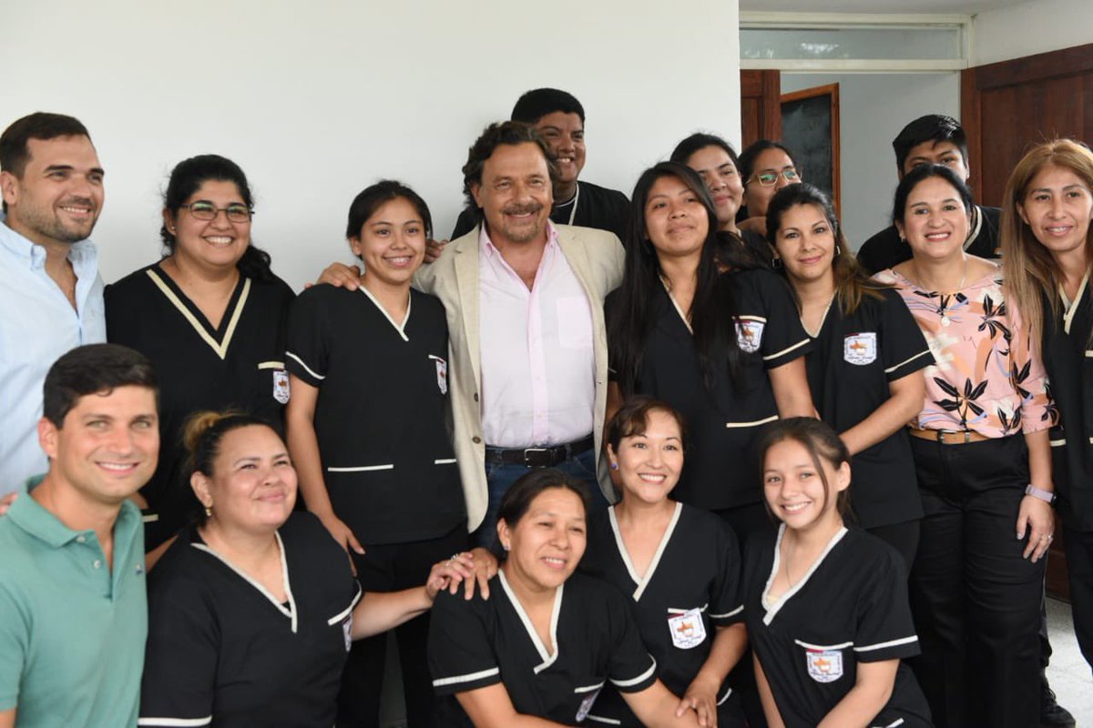 GustavoSaenzOK's tweet photo. ¡Los alumnos del Instituto de Enseñanza Superior N°6023 Dr. Alfredo Loutaif ya tienen clases en sus aulas nuevas! 📚

🏫 En 270 metros cuadrados se construyeron 3 aulas totalmente equipadas y una galería que se integran al edificio existente. https://t.co/n0SpJkzWDr