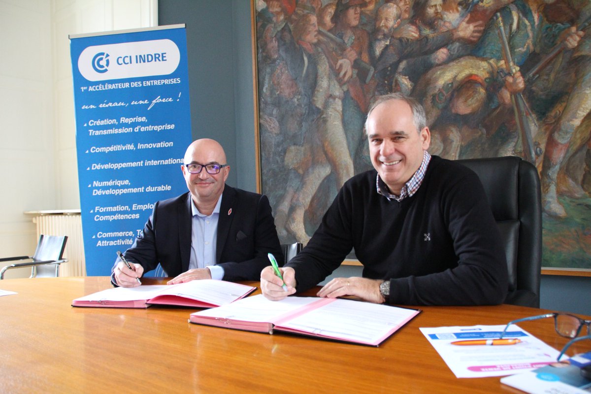cci_indre's tweet photo. Renouvellement de convention entre la #CCI #Indre et la Fédération départementale des Buralistes ce matin. 5 années de plus de collaboration pour accompagner et aider les #buralistes à réussir leur transition.
@LesBuralistes @RCValdeLoire @CCI_CentreVdL @Prefet36   @ccifrance https://t.co/t72RDynQ1K