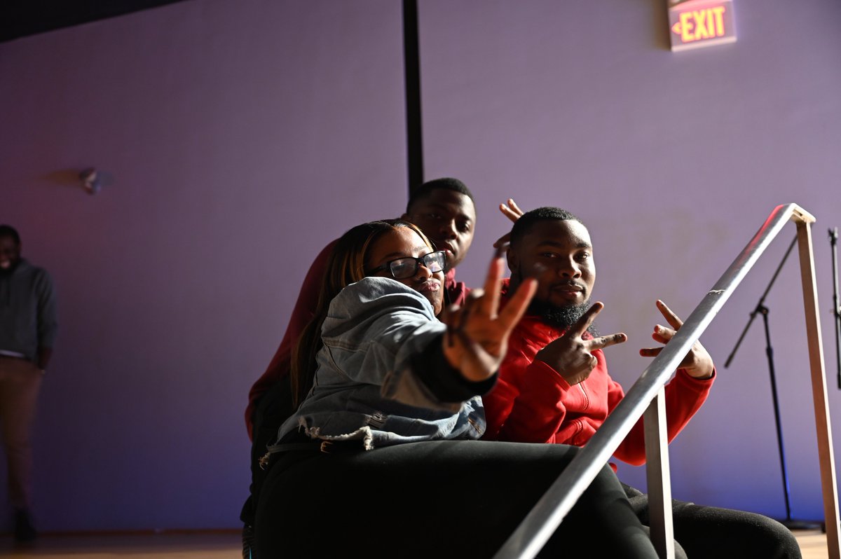 Comedians such as #UMES alum Paul Jerry, Dave Butler, Maria Sanchez, and King Tink made us laugh all night long at the Late Night Comedy Show! 🎭😂🎙️ #UMESHC2023

📸 by Mekhi Stevens