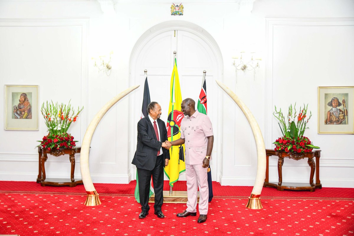 Met former Sudan Prime Minister <a href="/SudanPMHamdok/">Abdalla Hamdok</a>  in Nairobi, Kenya. He briefed me on the political processes in Sudan towards resolution of the conflict.