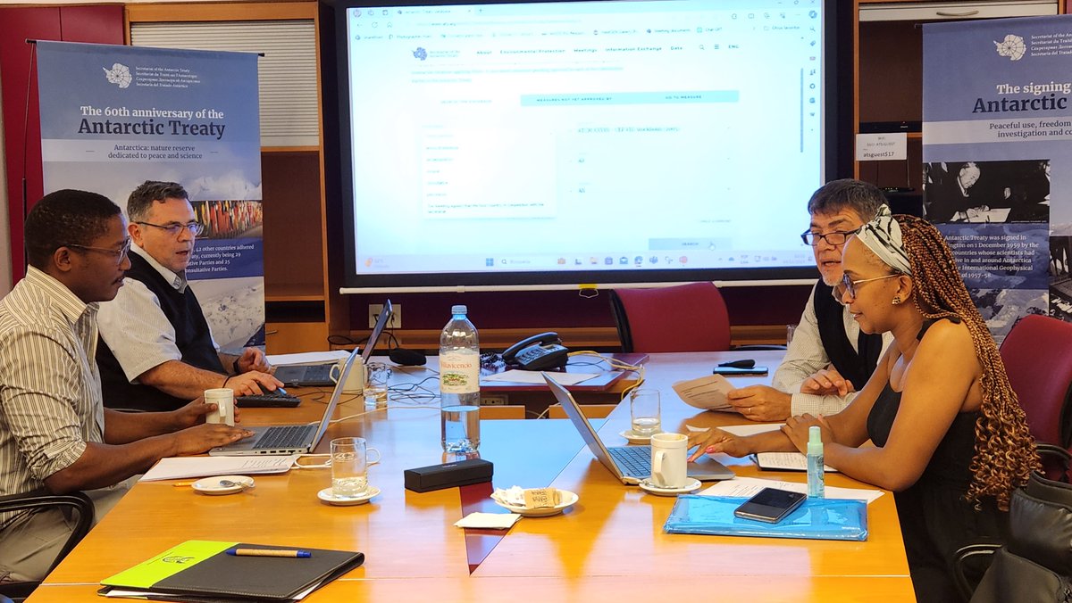 AntarcticTreaty's tweet photo. This week, the Secretariat welcomed representatives from South Africa Ms. Daisy Kotsedi and Mr. Siyabulela Mngxekeza from @environmentza for training on the Secretariat tools and services and the Antarctic Treaty system. 🇿🇦🇦🇶

Read more: https://t.co/7d1pZhTbEB https://t.co/JG9QsRnmod