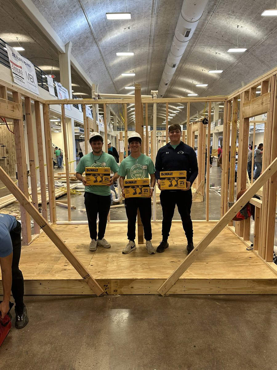 FHSconstruction tweet media