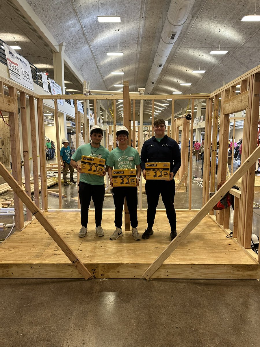 FHSconstruction tweet media