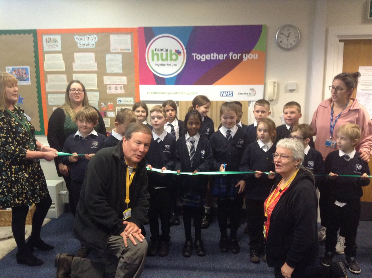 AshGroveAcademy's tweet image. Year 4 were very proud to cut the ribbon for the relaunch of Ash Grove Family Hub. Whilst we were there, we spoke to visitors about our OutRight campaign for climate change and shared our pledges to become better global citizens #rightsrespecting #OutRight @UnicefSchools