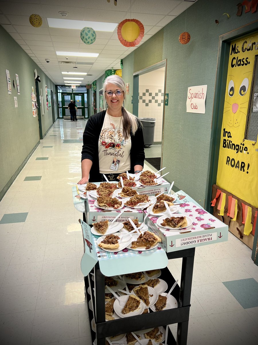 Thankful for our teachers <a href="/Hempstead_ES/">Hempstead Elementary</a> &amp; thanks to <a href="/tararoyersteele/">tara royer steele</a> for the delicious pies! #royers #roundtop #pieislove #wildaboutlearning #HigherHeights <a href="/HempsteadISD/">Hempstead ISD</a>