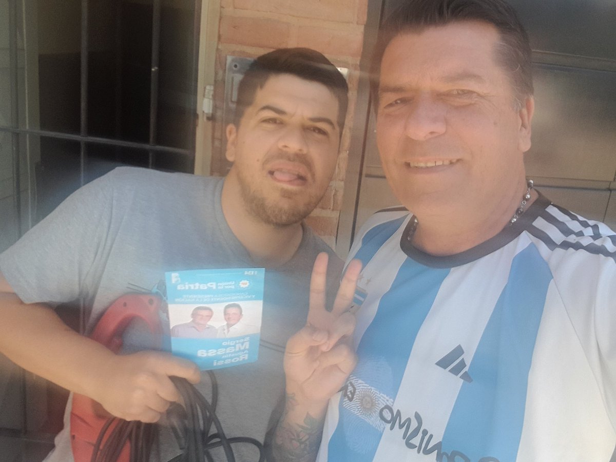 Quirogafabioc's tweet photo. SE VIENE LA ARGENTINA QUE ESTÁBAMOS ESPERANDO 
#SergioMassaPresidente
#Merlobsasconmassa https://t.co/h80TGHFrOz