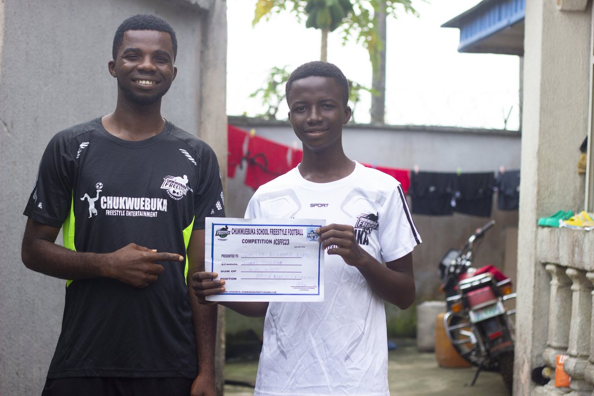 ChukwuebukaFEnt's tweet photo. #CSFFC

Congrat to our winners @VictorKipo from Global College, Akwa Ibom State and @MiracleNgoziO from Beulah Model School, Aba for retaining their title at #CSFFC23

🎥 https://t.co/8uy3xgquyh

#ChukwuebukaFreestyle #ChukwuebukaFreestyleEntertainment #ChukwuebukaEzugha #CSFFTP https://t.co/pwfIrFAqEb