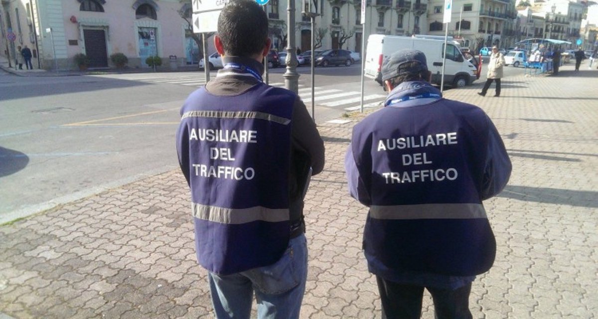 Pollone Oviparo tweet media
