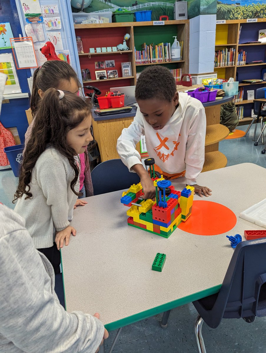 Megan Baublitz (@msbaublitz_) on Twitter photo The library <a href="/NorwoodES/">Norwood Elementary</a> is full of collaboration and engineers this week. Ss are having so much fun working hard to design a turkey trap! #norwoodconnections The library <a href="/NorwoodES/">Norwood Elementary</a> is full of collaboration and engineers this week. Ss are having so much fun working hard to design a turkey trap! #norwoodconnections