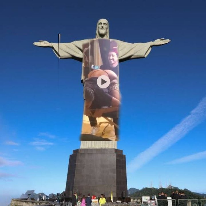 🚨 XENOFOBIA: Fãs da cantora Anitta protestam contra a Prefeitura do Rio após o pedido para projetar uma homenagem à cantora no Cristo Redentor ser negado sem motivo aparente!

Veja em primeira mão o projeto da homenagem feito por eles: