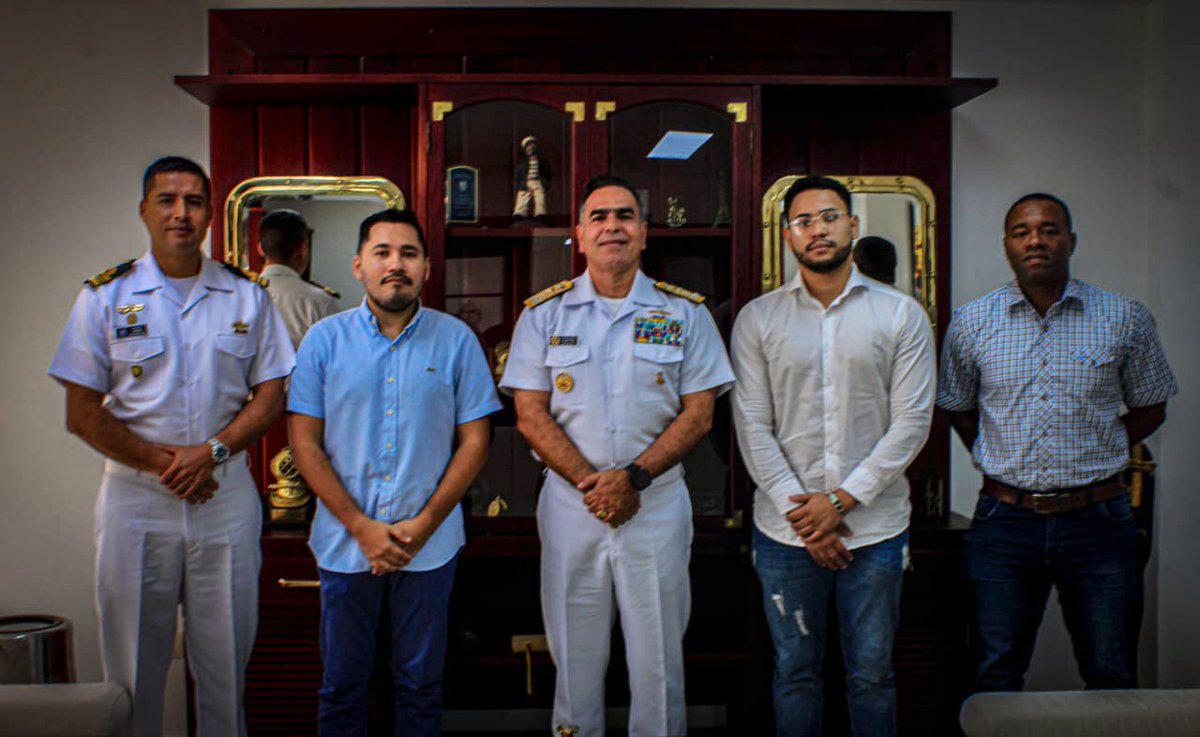 FNC_ArmadaCol's tweet photo. 🛟#Destacado 🔴 Muy pronto⏳️, gracias a la articulación de esfuerzos entre la @ArmadaDeColombia por intermedio medio de su @FNC_ArmadaCol, la Fundación @promidamos y la @uni_cartagena, se realizarán nuevos proyectos en materia de educación, ciencia y tecnología para los jóvenes de #TierraBomba en la zona insular de #Cartagena.

#TierraBombaTeEnamora
#ProtegemosElAzulDeLaBandera