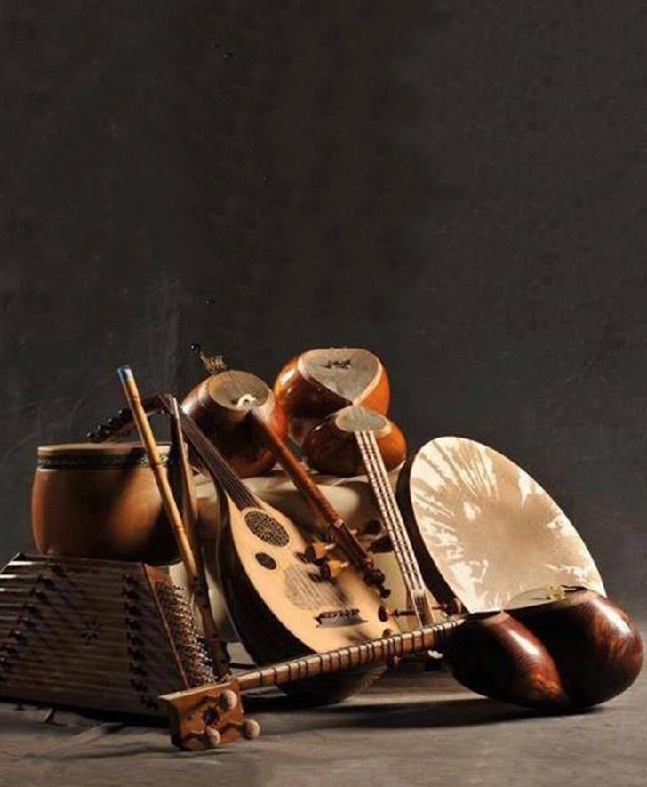 IranTouragency's tweet image. Traditional Iranian Music: The Sounds of Iran

Iran, a country rich in history, culture, and art, boasts a musical tradition that is as diverse and enchanting as its landscapes.

#iranianinstrument
#tar 
#setar
#santur 
#kamancheh 
#irantravelagency 

iranparadise.com