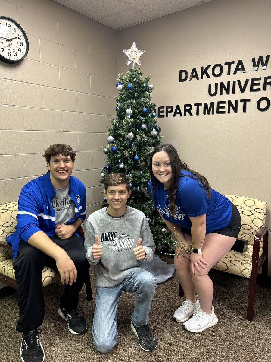 DWUteach's tweet photo. Santa’s helpers have been busy getting the DWU education department ready for Christmas! https://t.co/4TUFXRZu0o