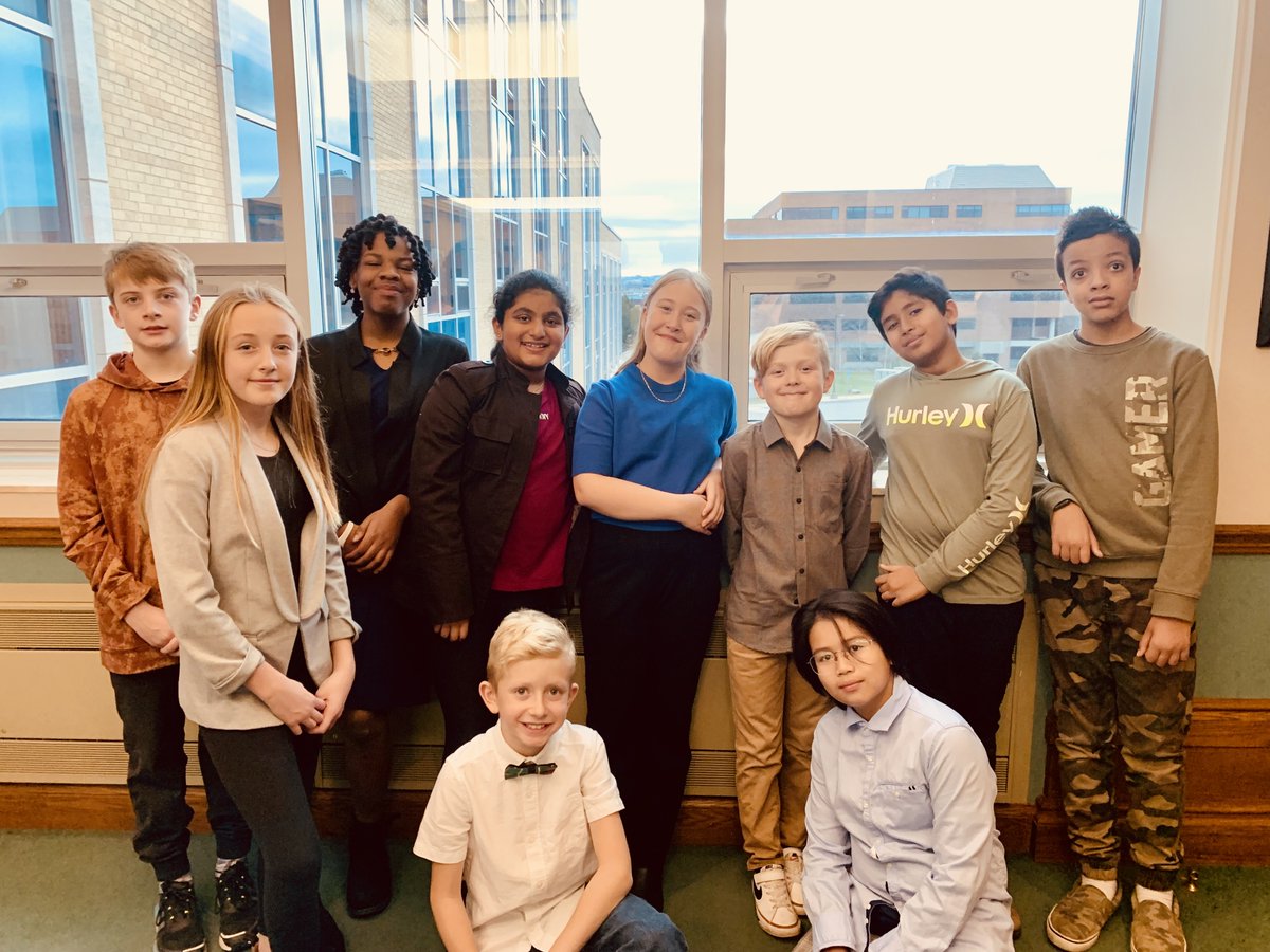 RES_Guidance's tweet photo. Sincere thanks to @johnjhogan, @PremierofNL and all the MHAs who welcomed our Student Leaders @RoncalliSchool today. Whether as spectators or future Question Period participants, I've no doubt that you'll be seeing them again in the House of Assembly... @NLESDCA @RoncalliReads https://t.co/ruqF2TRRmY