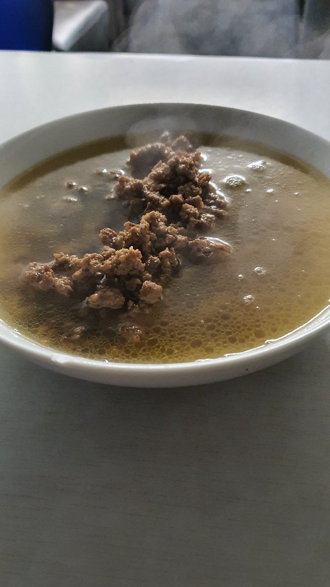 bodies_capri's tweet image. Nice easy meal tonight. First proper thing I've earthen in over 24 hours. 
Bone broth and minced meat

#carnivorediet #yestomeat
#bonebroth