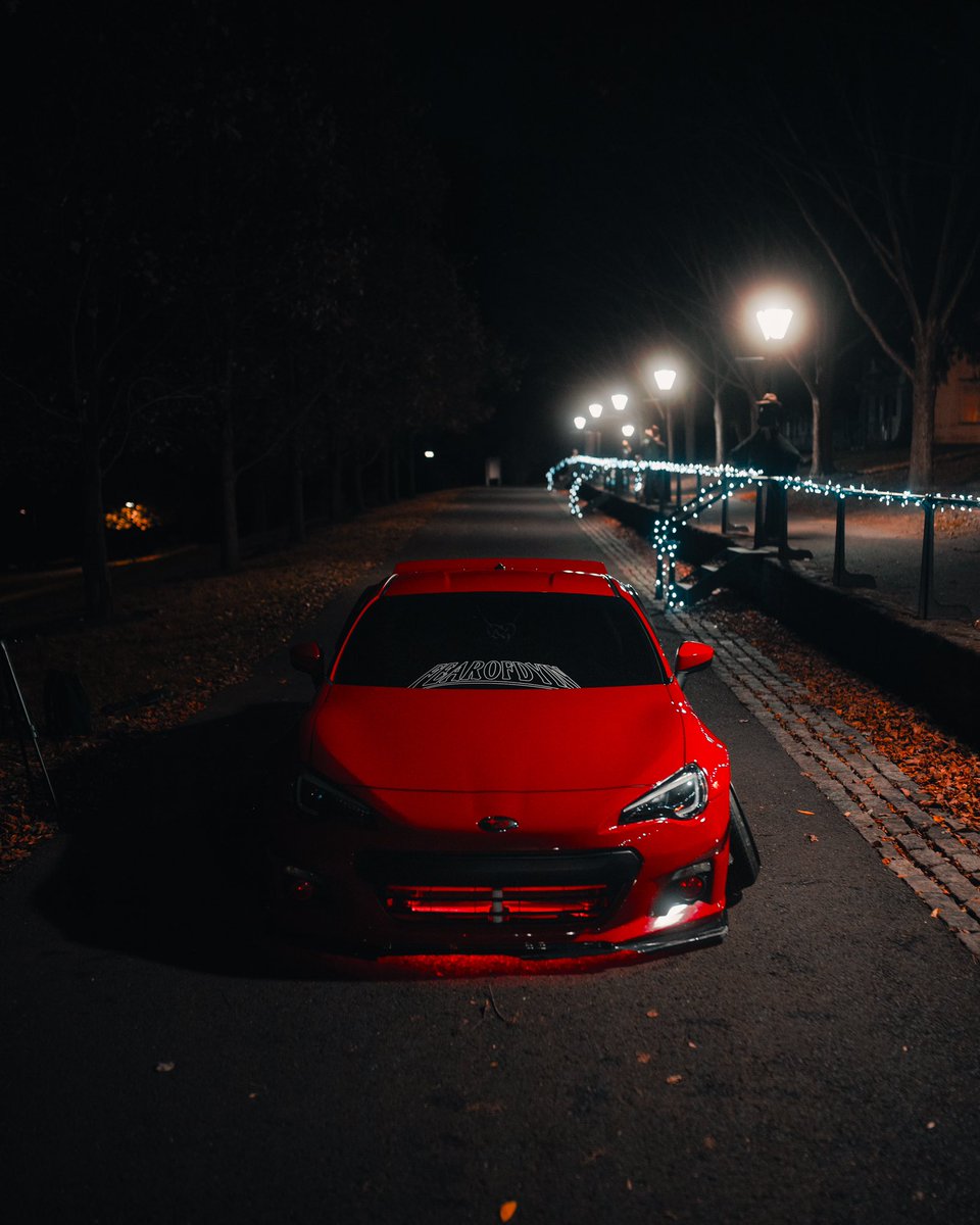 bxziinga's tweet photo. Red https://t.co/OzDPZkaWhY