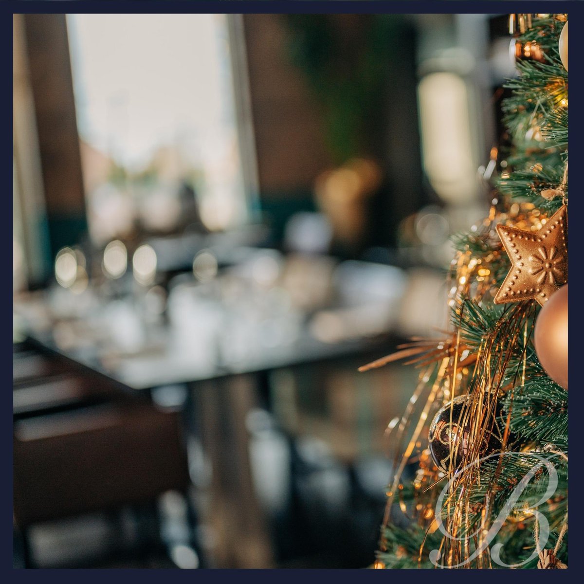 🥂 EINDEJAARS BEDRIJFSBORREL, LUNCH OF DINER 🥂 2023 op een bijzondere manier afsluiten? Dit kan bij de Bovenmeester! Bespreek wat mogelijk is, zodat wij voor jouw bedrijf of een groep collega's een fantastische lunch, borrel of diner kunnen organiseren! 🌲✨