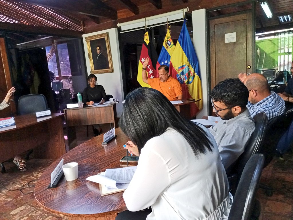 concejohatillo's tweet photo. Sesión Ordinaria 81-2023 | En el pleno municipal, fueron admitidos los anteproyectos de las siguientes Ordenanzas: Reforma Parcial de Vehículos,  Actividades Económicas, de Industria, Comercio o Servicio  y la  Ordenanza sobre Tasas por la Prestación de Servicios Administrativos. https://t.co/MyA5C3GLQh