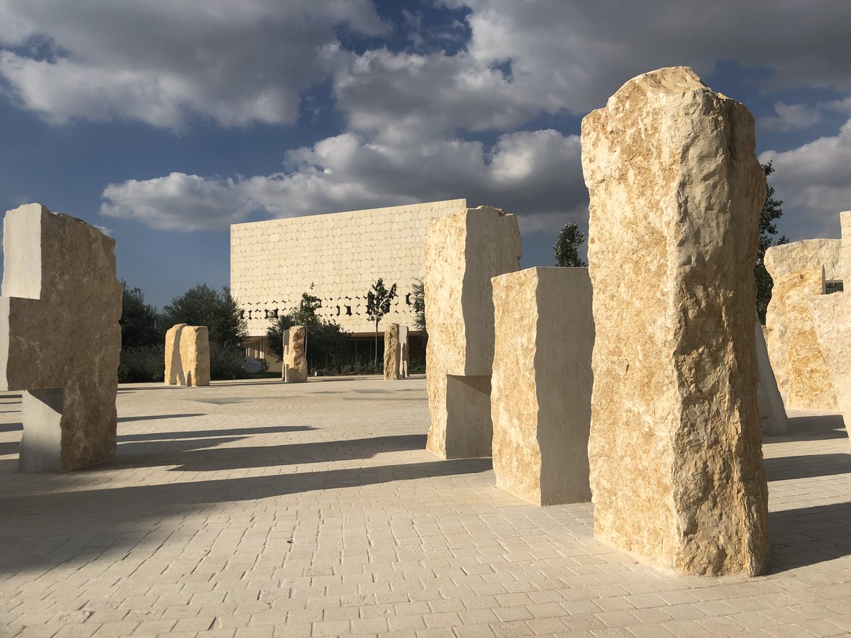 Shany Mor שני מור شني مور tweet media