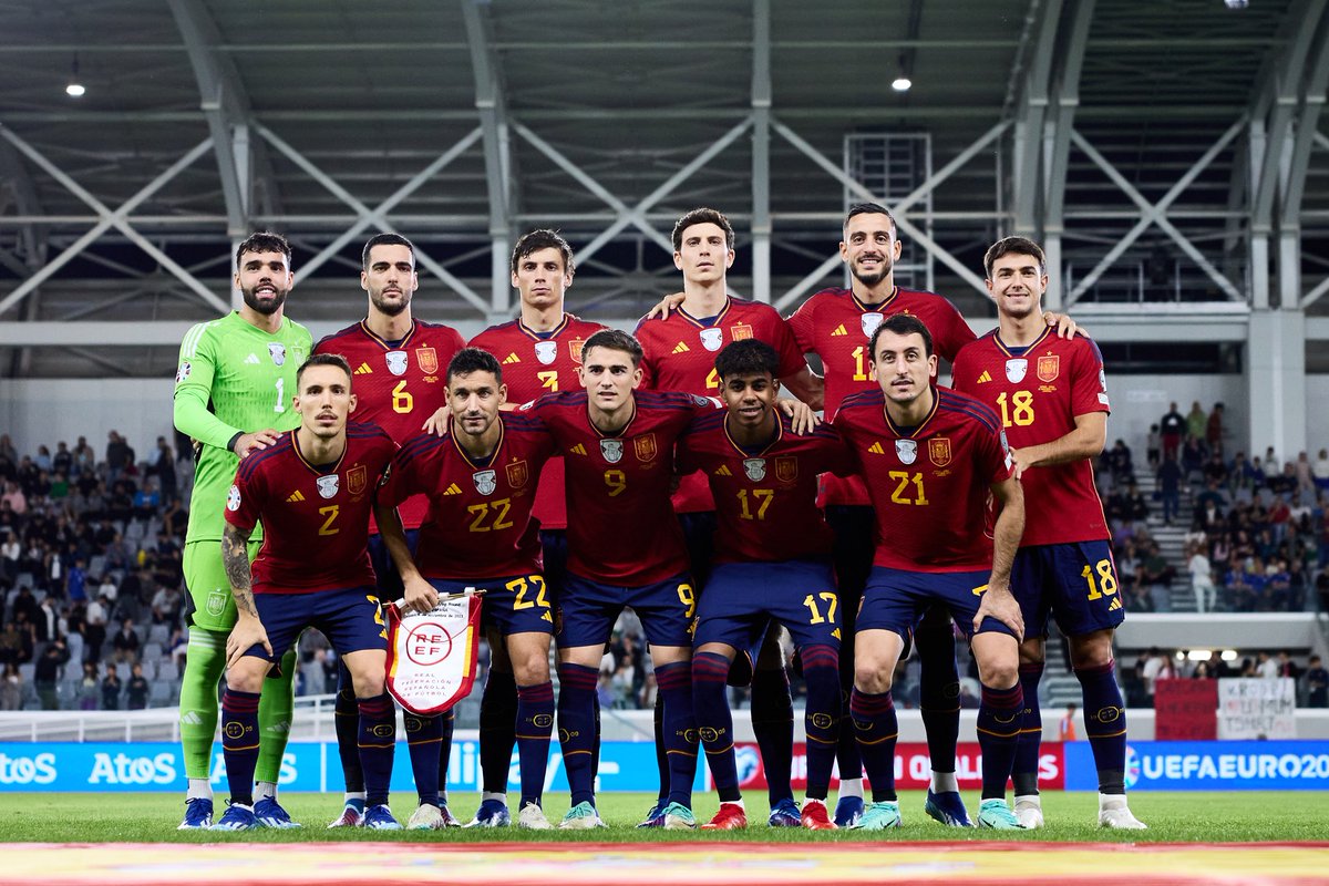 Seguimos ganando y estamos más cerca de nuestro objetivo, solo un último paso equipo! #VamosEspaña 🇪🇸 @sefutbol