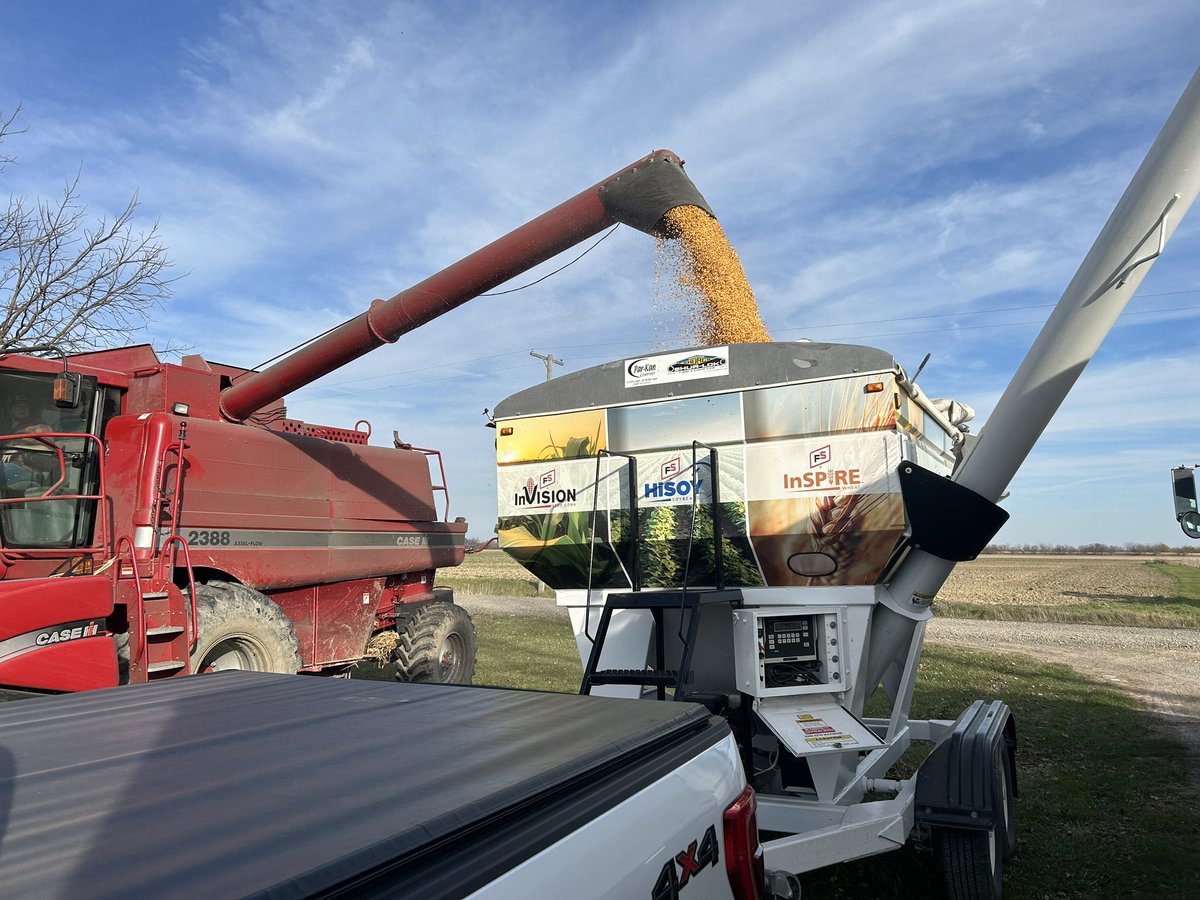 brad_gerten's tweet image. Final corn Plot in Michigan today, #FSInVISION looking strong as always with #IdaFarmers.