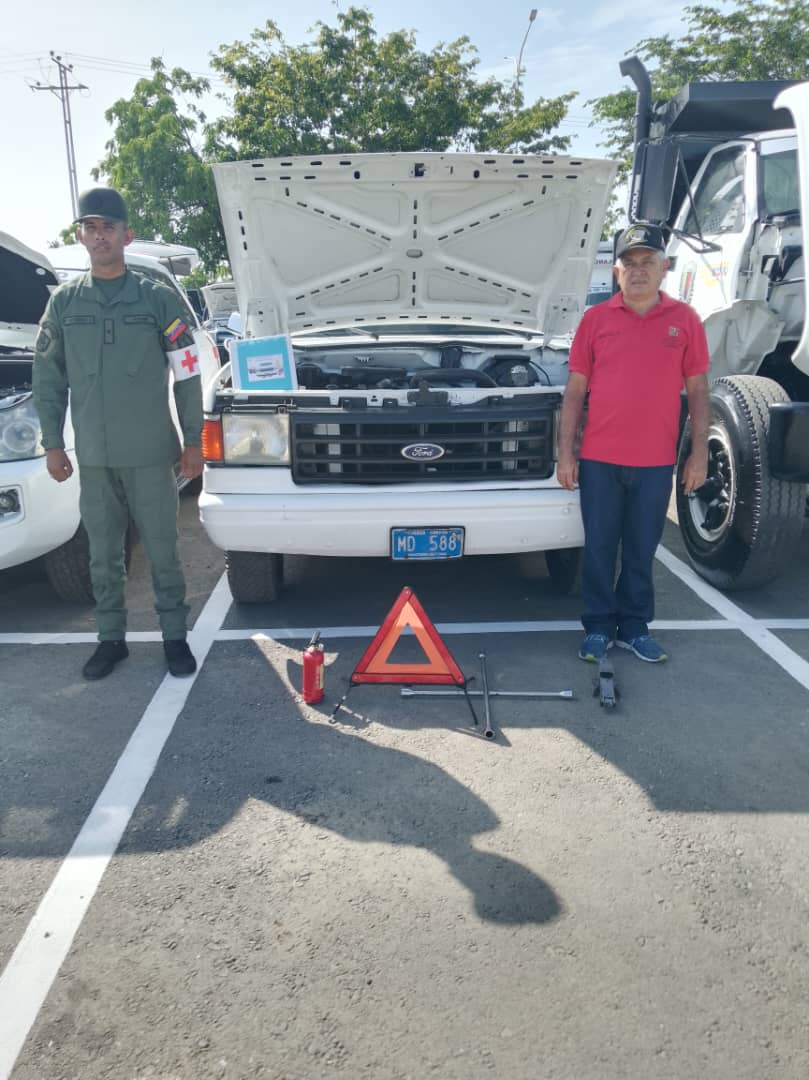 NMABarinas's tweet photo. #Nov el @nucleomedicobarinass dice presente con su parque Automotor recuperado durante el II semestre del año 2023, en la inauguración del Hospital Militar tipo I “Cnel Jorge Marcano”, ubicado en Barcelona estado Anzoategui
#endigesaludfanbvamospormás https://t.co/WcHO5b3KUM
