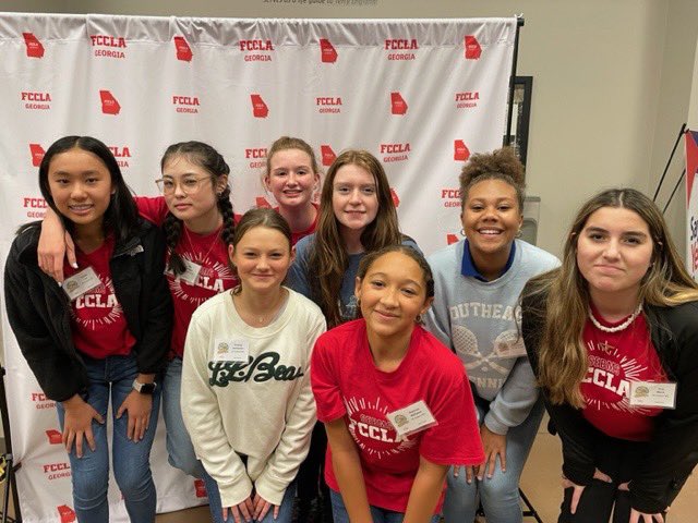 SEBMiddleSchool's tweet photo. Congratulations to SEBMS FCCLA who traveled to Covington, GA on November 14-15 to participate in the Fall Leadership Conference! Students placed in the following categories:
Cupcake Decorating (Ansley Ashdown-3rd place)
Statesmen Test (Mia Kersey-high score award) #ctaedelivers https://t.co/RTNc7Jfm2B