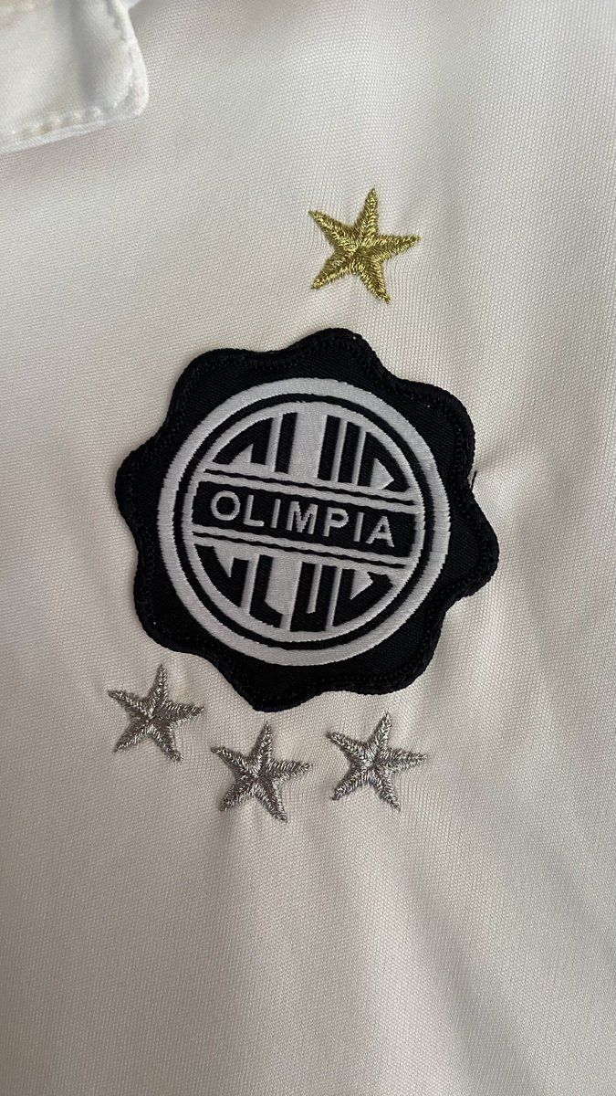 bimbocant's tweet photo. Vendo.
Camiseta #Olimpia
Año 2013 Edición Limitada William Paats. 
Tamaño XL. Nueva con etiqueta. 
500 mil. https://t.co/lNmLz4EukY