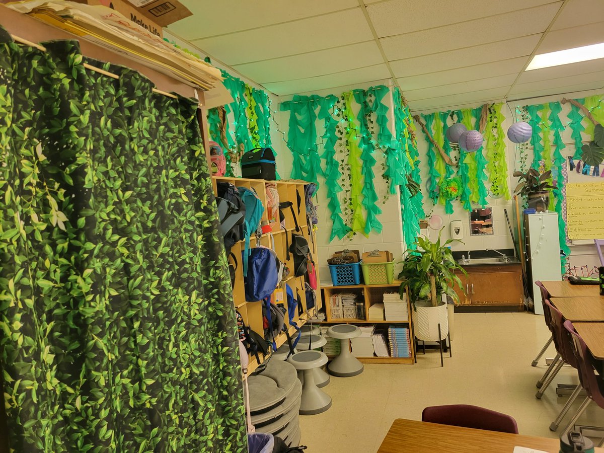 JCPS Elementary ELA (@jcpselemela) on Twitter photo These 5th graders are becoming rainforest experts in the RAINFOREST!! <a href="/ELeducation/">EL Education</a> <a href="/Norton_AIC/">Melissa Boyle</a> <a href="/NortonCougars/">Norton Elementary</a> <a href="/DebbieHayen/">Debbie Hayen</a> These 5th graders are becoming rainforest experts in the RAINFOREST!! <a href="/ELeducation/">EL Education</a> <a href="/Norton_AIC/">Melissa Boyle</a> <a href="/NortonCougars/">Norton Elementary</a> <a href="/DebbieHayen/">Debbie Hayen</a>