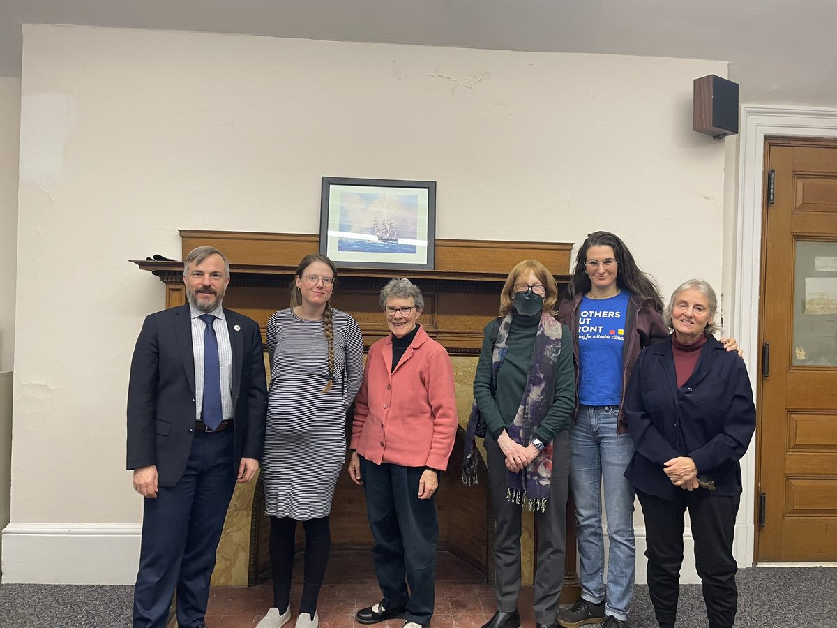 CambridgeMOF's tweet image. MOF members met with @VoteSteveOwens today to discuss #cleanheat #cleanenergy #beudo and more.
