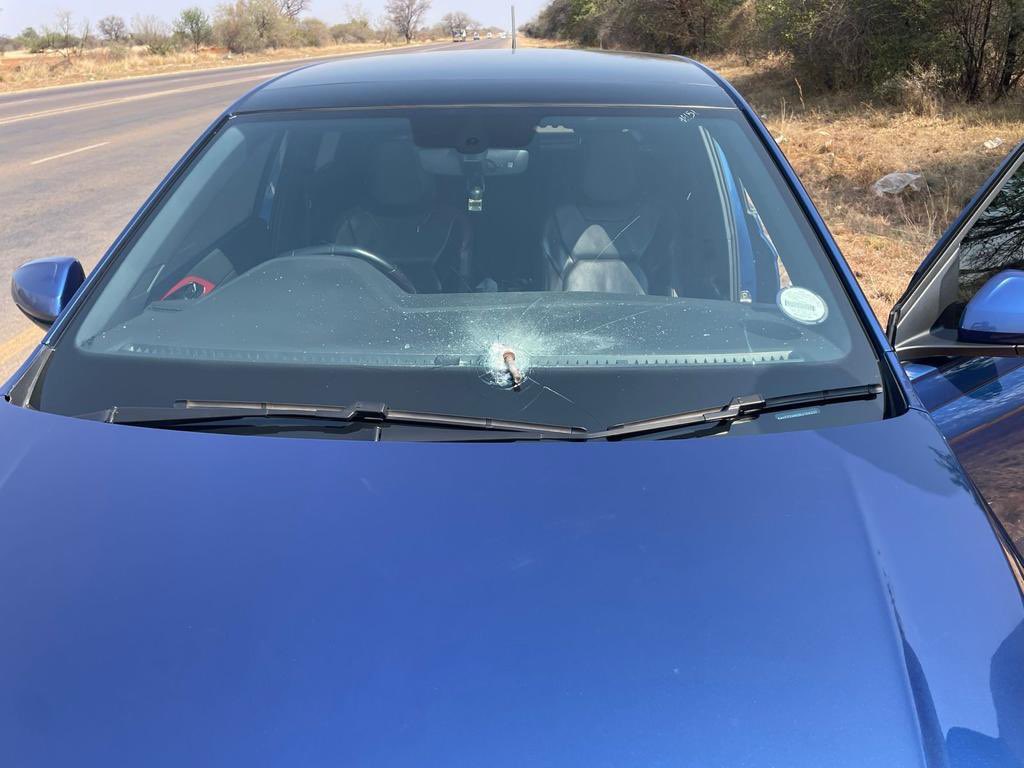 Mots1Reamogetse's tweet photo. Hi good people kindly help me my VW Polo GTI 2020 Model dark blue in colour reg JM 64 YL GP with a hole in the windscreen was stolen in Rustenburg Noord , North West. I’ve  opened a case and police are also in search would appreciate your good help with any extra information 🙏 https://t.co/ie0XYkny9l