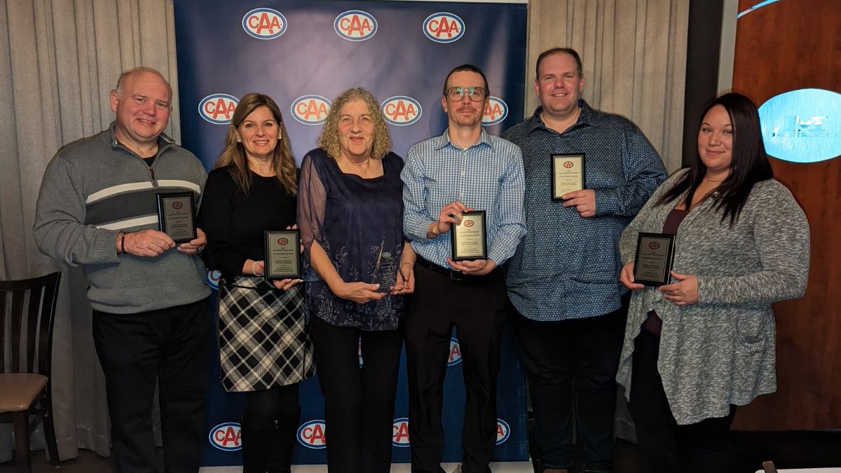 @LaSallePoliceON congratulates Linda Dowel of the Windsor Essex School Safety Patrol Association along with her team which includes Sr. Cst. Seguin, on receiving this year's provincial award from the CAA School Safety Patrol Program for her exceptional dedication to the program.