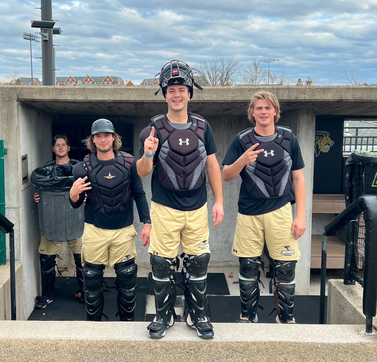 Adam Core tweet media