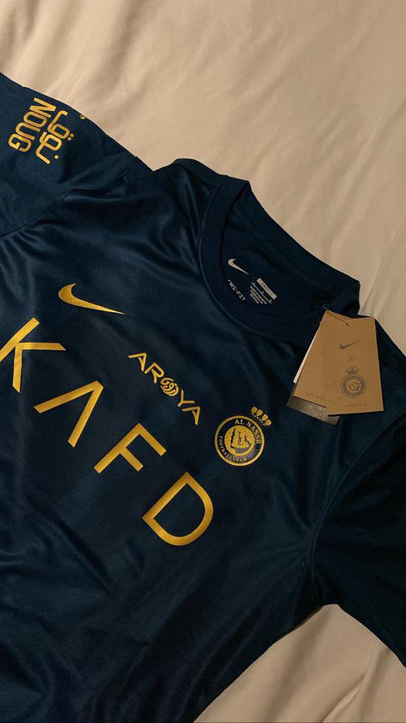 soccerpro_sa's tweet photo. تيشيرت النصر الكحلي فئة لاعبين 💛
.
السعر 93 ريال 
.
شحن فوري ✈️
.
متوفر طباعة الاسم والرقم 😍
.
للطلب عبر الموقع الإلكتروني 

https://t.co/Vp1LE4xs0D

او التواصل معنا عبر الواتس اب 0544022944 📲 https://t.co/ChK8mWfJsh