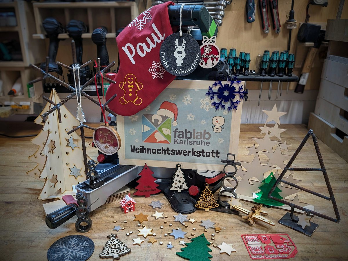 🎄🎅Am 25. und 26.11. laden wir alle Bastelbegeisterten herzlich zu einer besonderen Weihnachtswerkstatt ein. Die Workshops reichen von Nähen, Löten, Schweißen, bis hin zum Aluminiumgießen. Anmeldung und weitere Infos unter fablab-karlsruhe.de/weihnachtswerk…