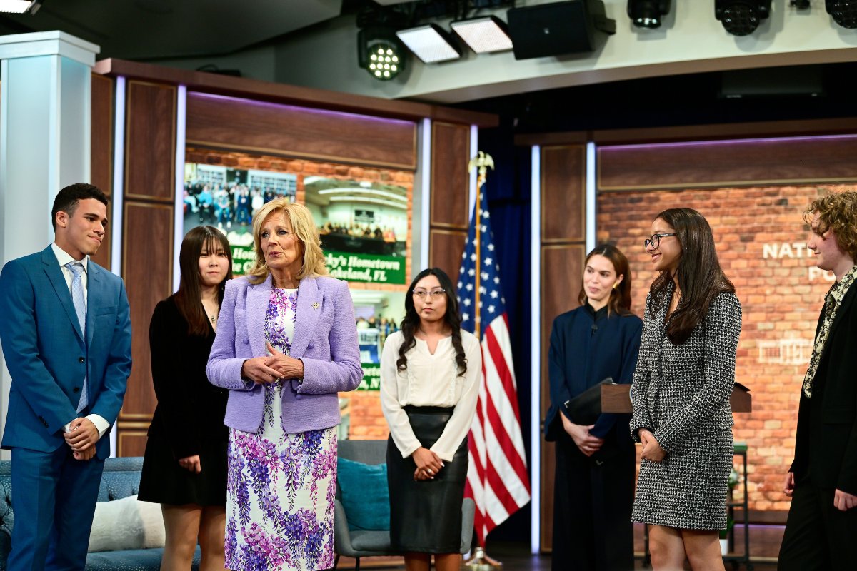 In case you missed it ➡️ On Monday, November 13, @flotus First Lady Dr. Jill Biden appointed the Class of 2023 National Student Poets at @whitehouse 🥳 Watch the full ceremony here: bit.ly/3SEVfOo