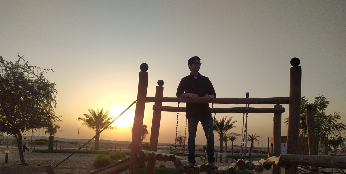 happysamim's tweet photo. Desert https://t.co/KT4eOQAobZ