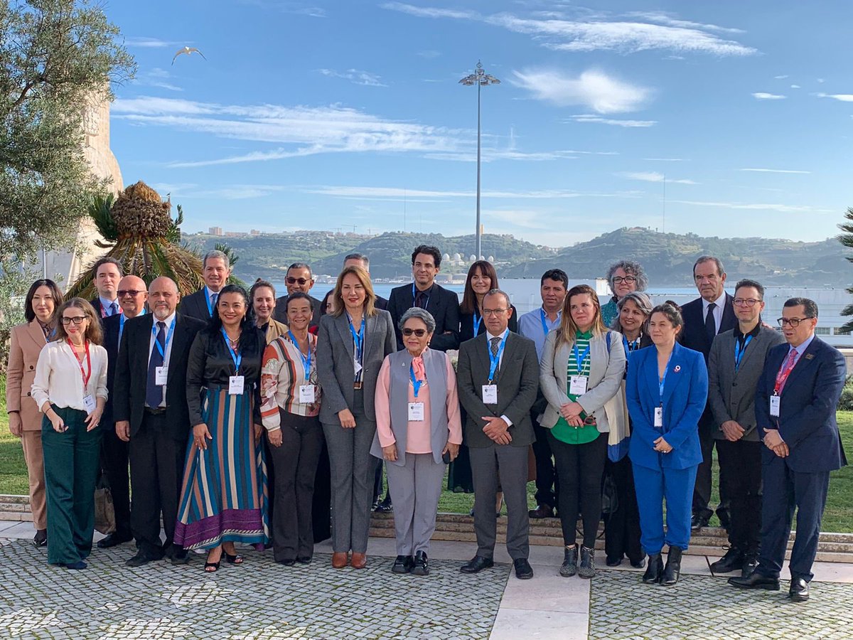 A Ministra da Cultura, @bonellmonica, participou na reunião dos Ministros da Cultura Ibero-americanos em Lisboa. A Ministra expôs as medidas do <a href="/GovernAndorra/">Govern d'Andorra</a> para promover a diversidade cultural e a igualdade de oportunidades no acesso à cultura.