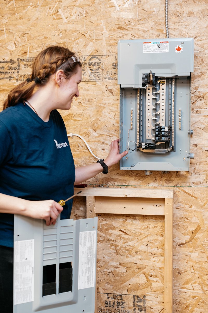 WeBuildADream's tweet photo. #NationalWomenInApprenticeshipDay π
Breaking barriers, forging careers. Here's to the strength and skill of women in apprenticeship! πͺπ οΈ
#WEBuildADream #BuildADream #WIST #WomenInSkilledTrades #Apprenticeship #OntarioSkilledTrades #SkilledTradesSchool #Future https://t.co/TRijk0hetd