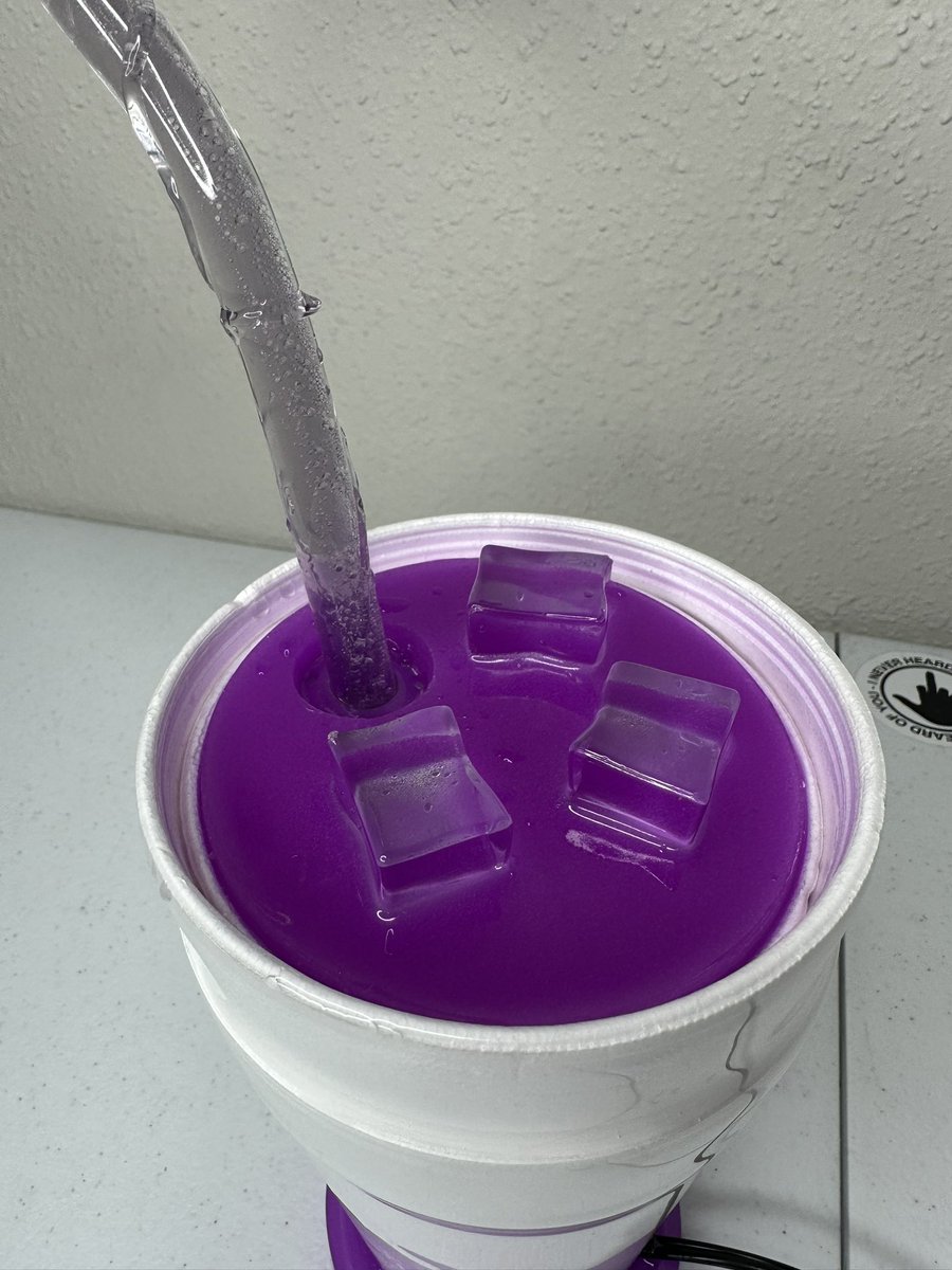 auguztx's tweet photo. The Real Founatin Of Wock 🫗💧 https://t.co/iR0iQGT833